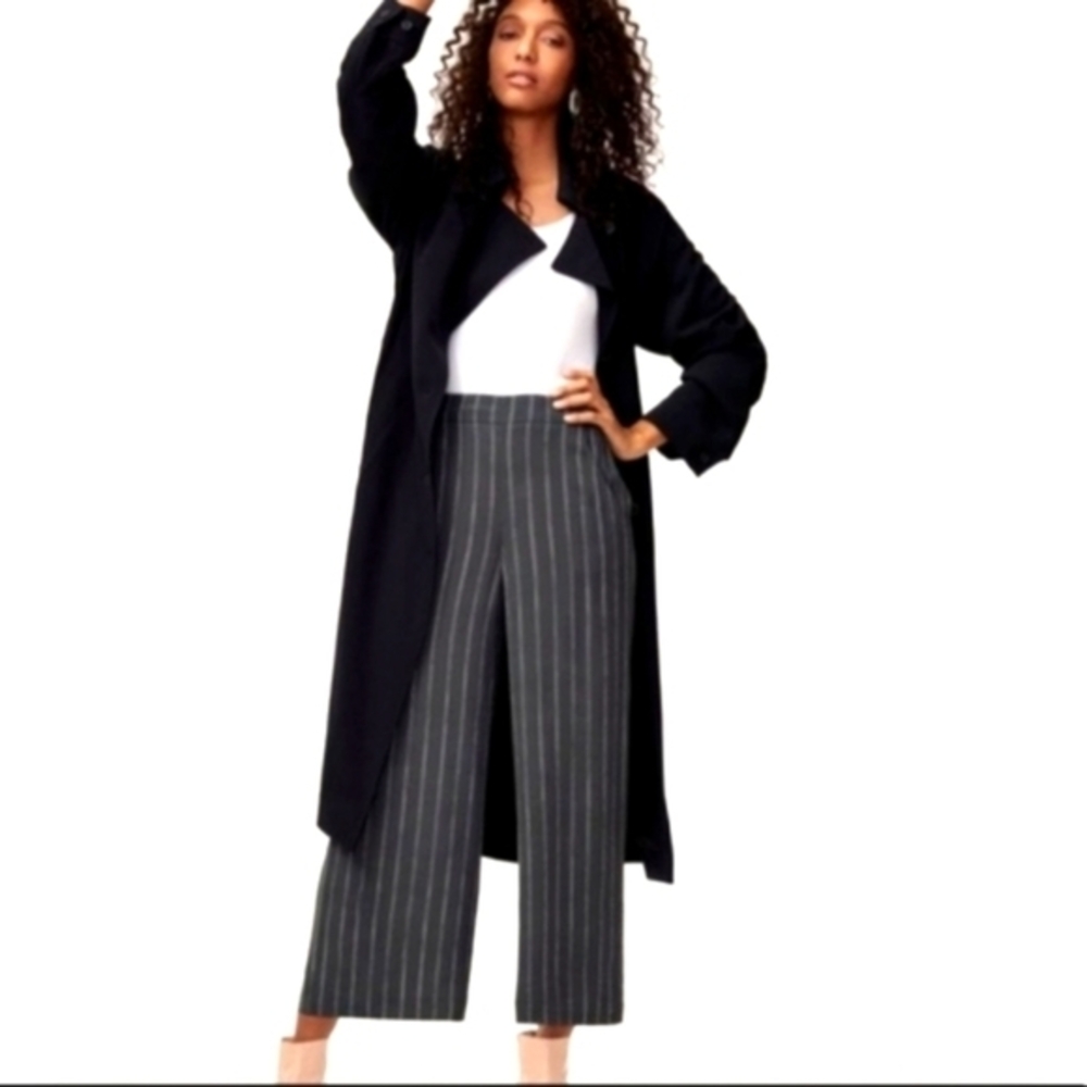 Aritzia Wilfred Faun ankle cropped pants,wide leg,pinstripes